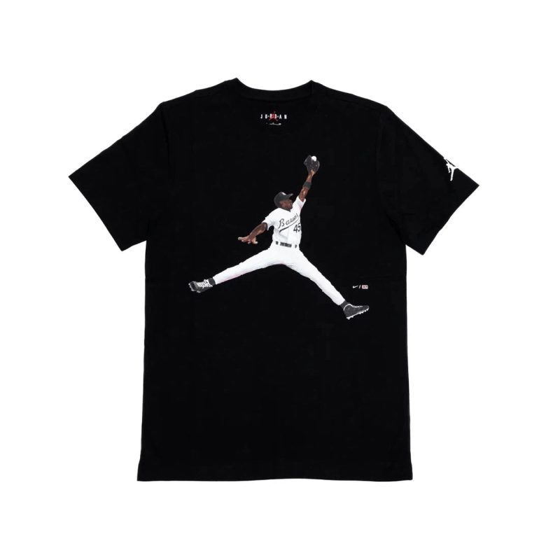 ONENESS 0007 JORDAN BARONS LOGO SS TEE BLACK FN5990 010 1100x 1281b5f1 4140 43ac b828 8eea69e13fa9